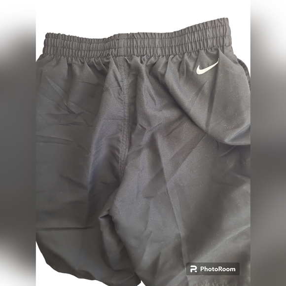 Nike Boy's Volley Board Shorts Surf Black Swim Trunks Medium Liner Pockets New - Picture 6 of 14